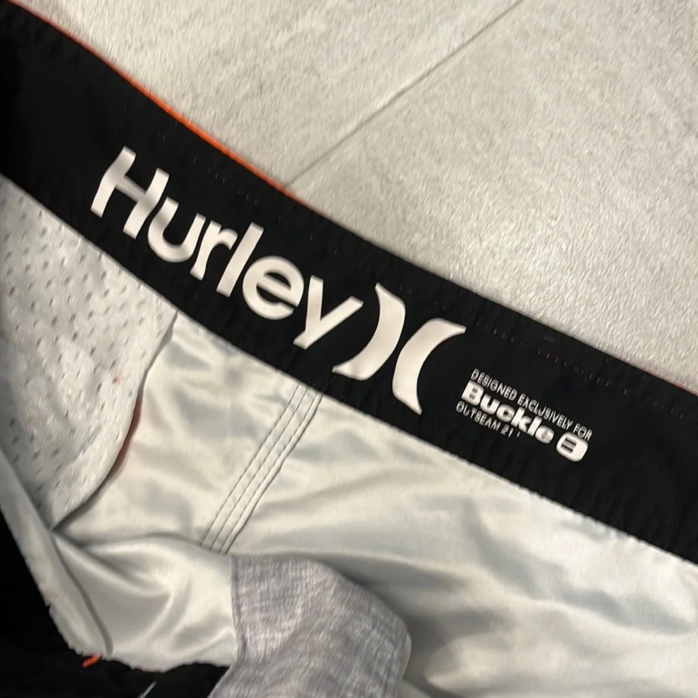 Hurley board shorts - Picture 3 of 3